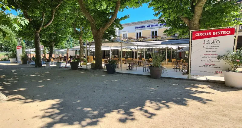 Le Circus Bistro