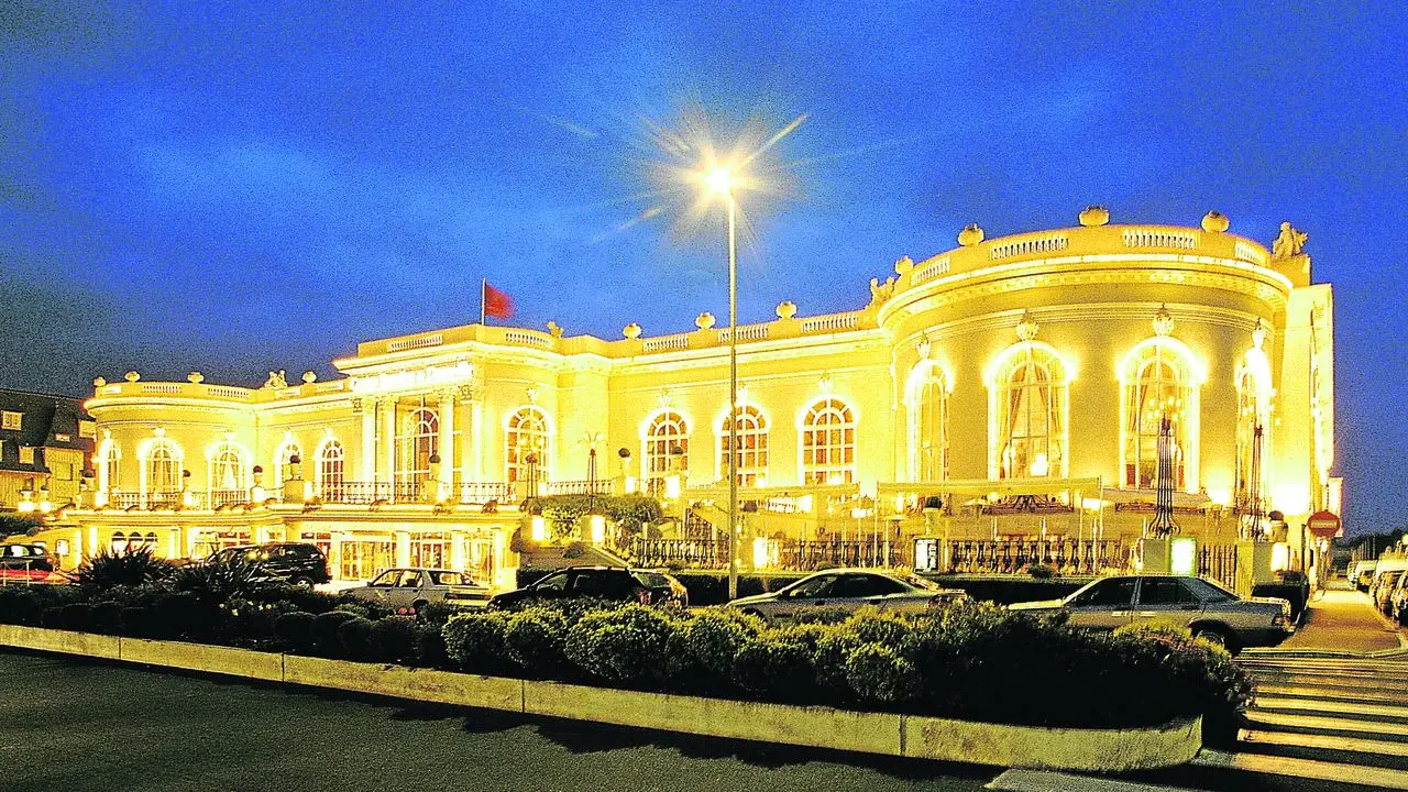 Le casino de Deauville, terrain de jeu de Monique Laurent