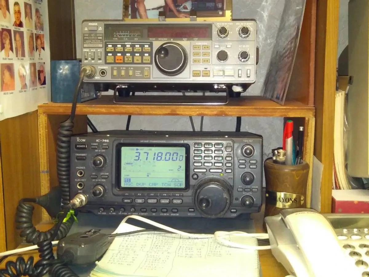 Le frère de Monique Laurent était un passionné de radio amateur