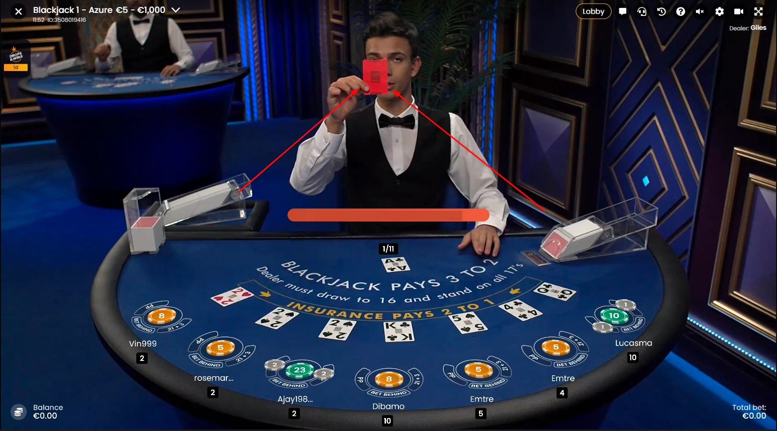 Le deck est mélangé au milieu, une carte rouge signifie qu'il va y avoir un mélange