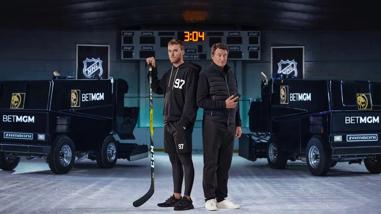 Gambling advertisement featuring Wayne Gretzky