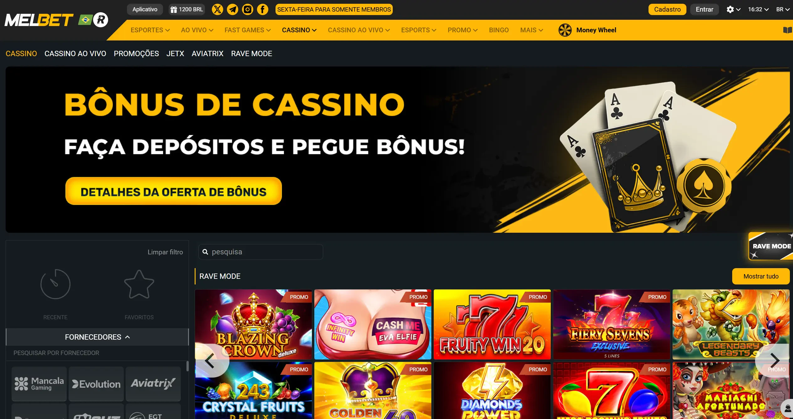Home page da Melbet Casino em que você pode conferir o bônus de cassino e os jogos de slot oferecidos!