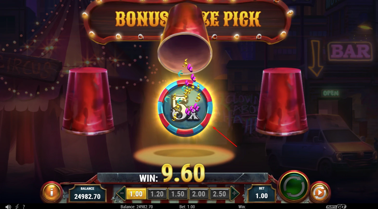 Demo Features in 3 Clown Monty II slot by Play'n GO